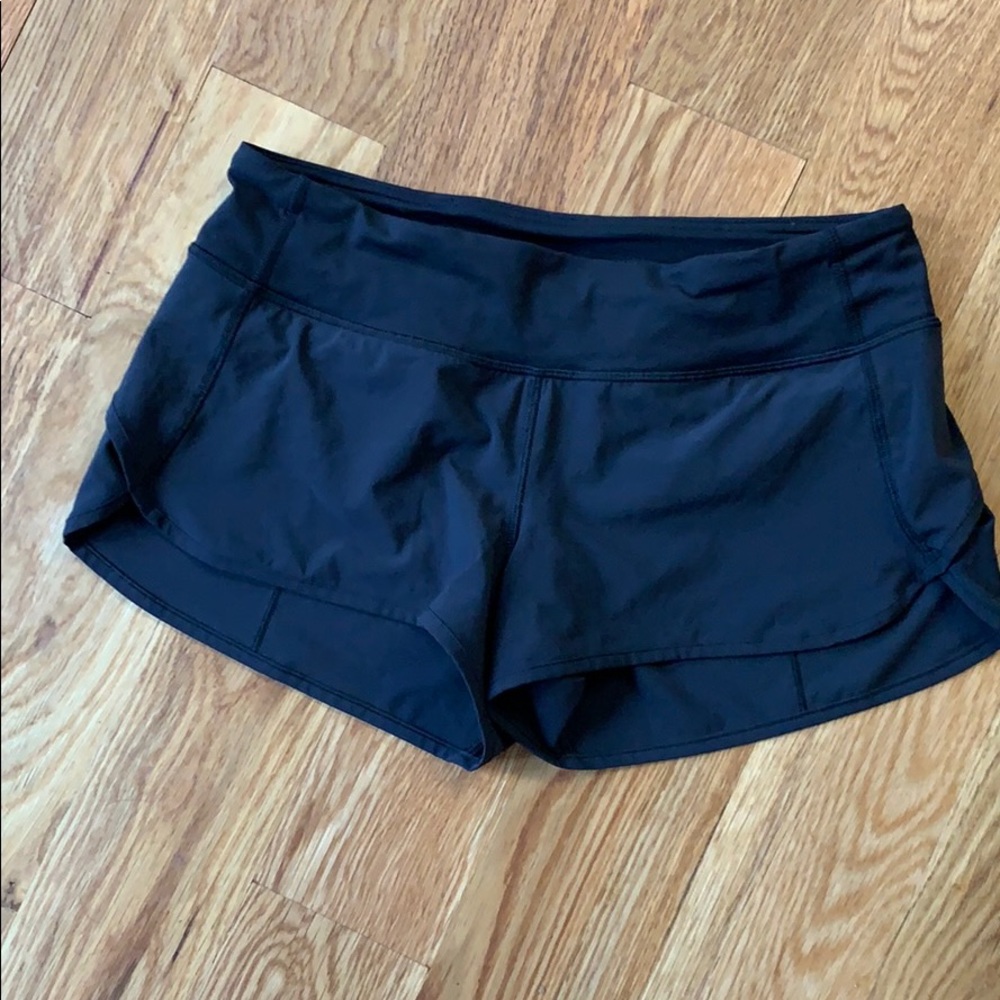 LuLu Lemon Speed Up Short 2.5”